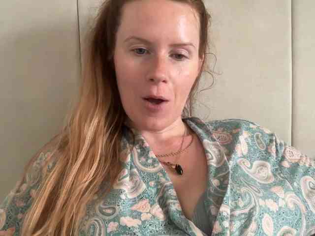 REDHEADROSIE webcam
