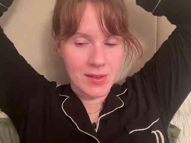 REDHEADROSIE webcam