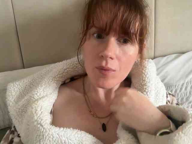 REDHEADROSIE webcam