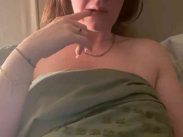 REDHEADROSIE webcam