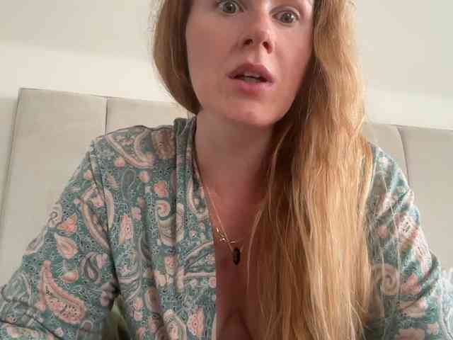 REDHEADROSIE webcam