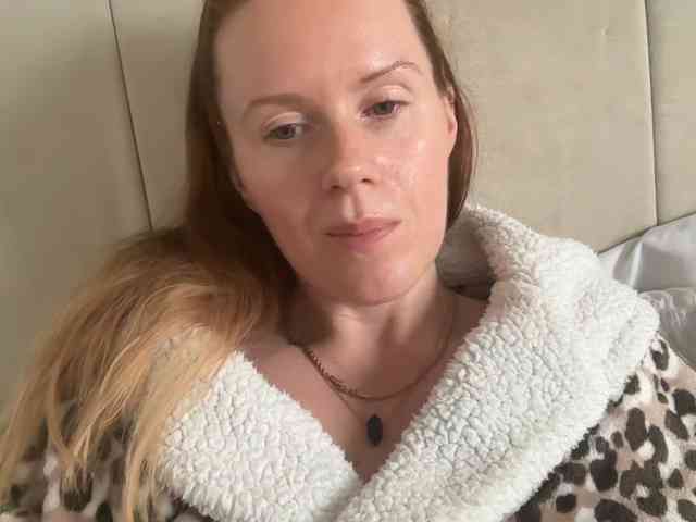 REDHEADROSIE webcam