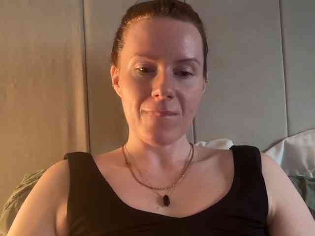 REDHEADROSIE webcam