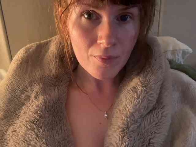 REDHEADROSIE webcam
