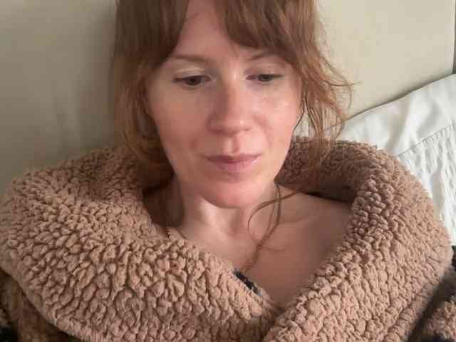 REDHEADROSIE webcam