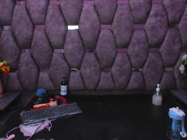 MiaHarvey webcam bongacams model stream image