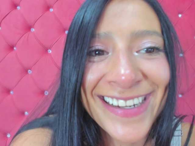 SharlotRodriguez's BongaCams show and profile