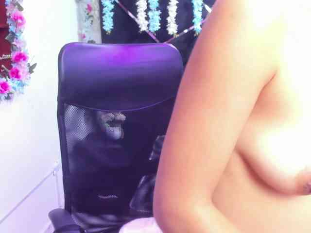 SharlotRodriguez webcam