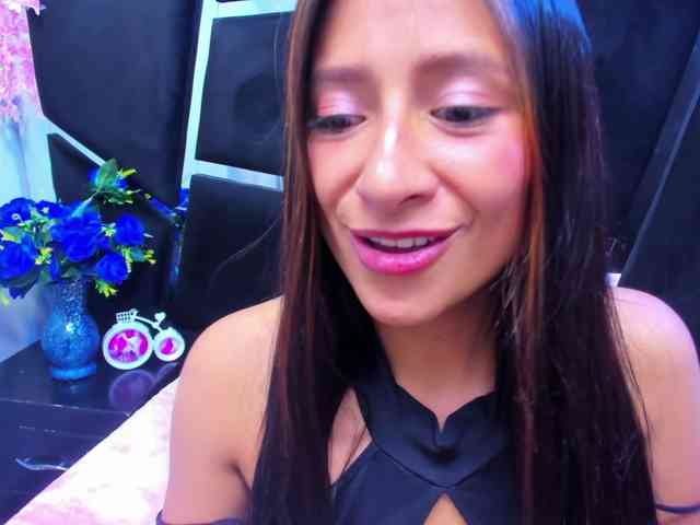 SharlotRodriguez webcam