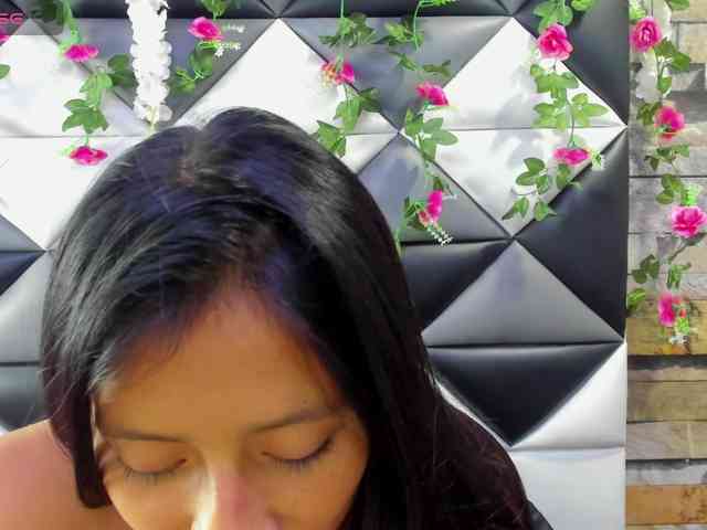 SharlotRodriguez webcam