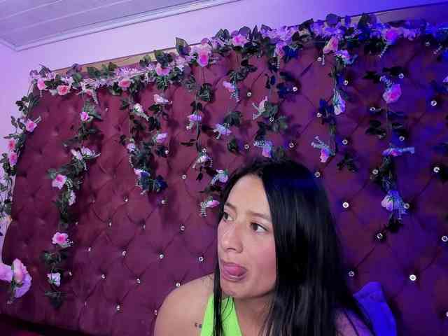 SharlotRodriguez webcam