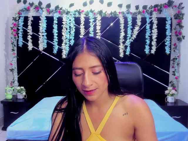 SharlotRodriguez webcam