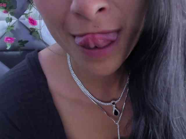 SharlotRodriguez webcam
