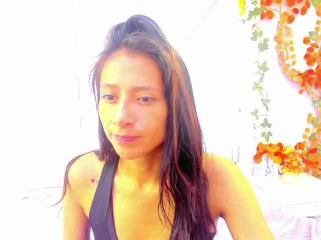 SharlotRodriguez webcam