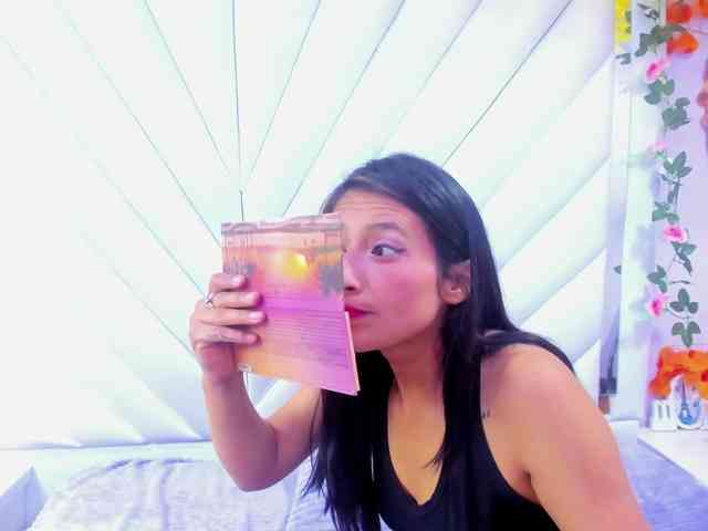 SharlotRodriguez webcam