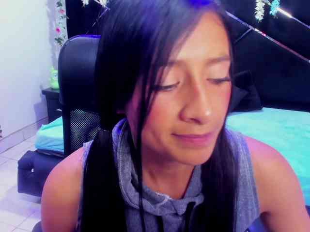 SharlotRodriguez webcam