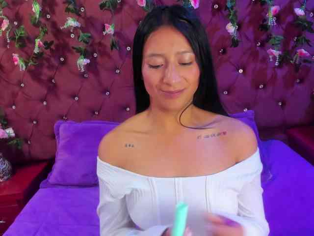 SharlotRodriguez webcam