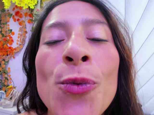 SharlotRodriguez webcam