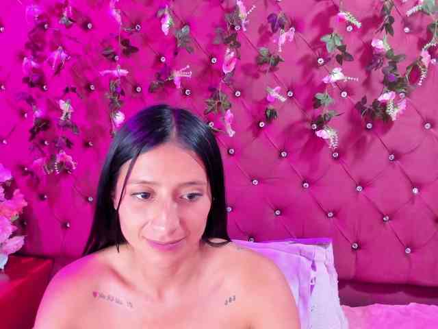 SharlotRodriguez webcam