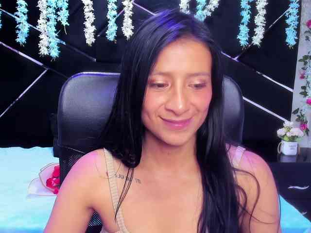 SharlotRodriguez webcam