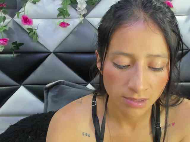 SharlotRodriguez webcam