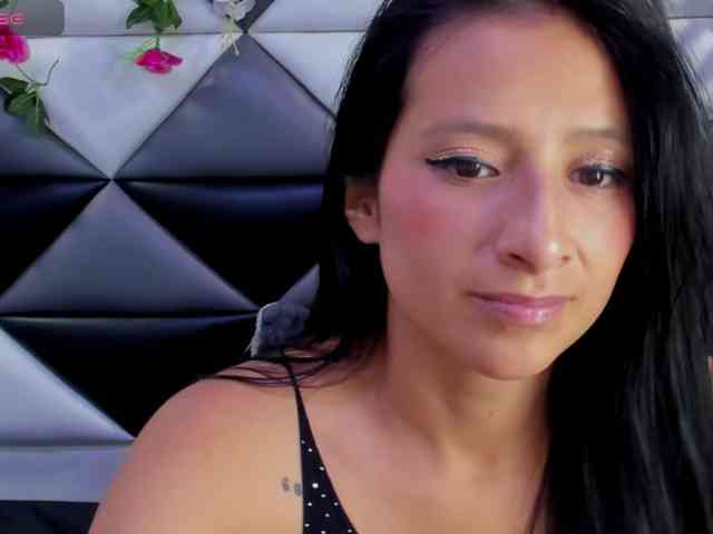 SharlotRodriguez webcam