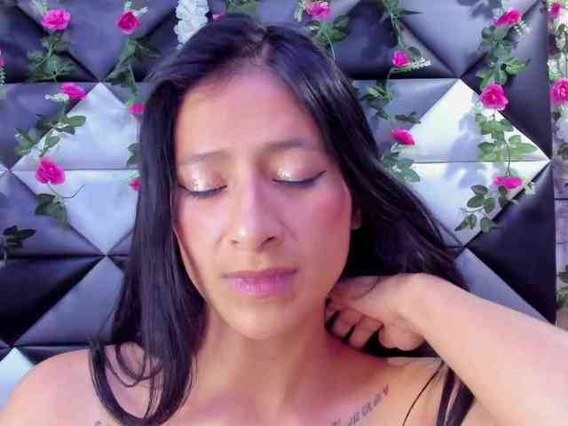 SharlotRodriguez webcam
