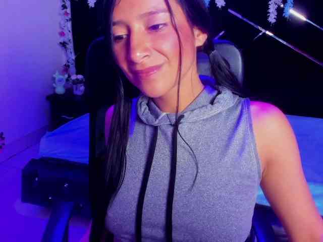 SharlotRodriguez webcam