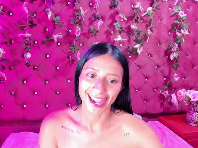 SharlotRodriguez webcam