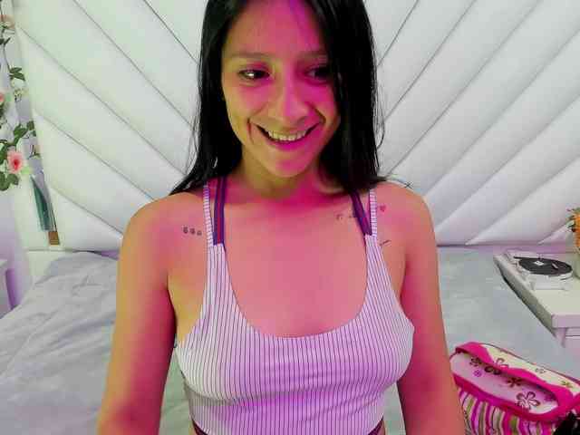 SharlotRodriguez webcam