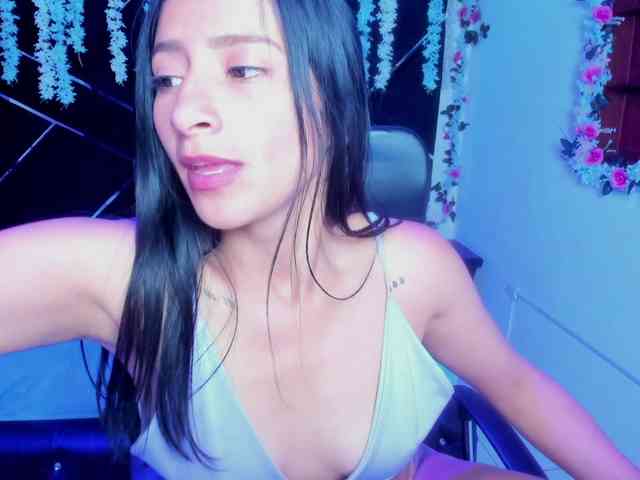 SharlotRodriguez webcam