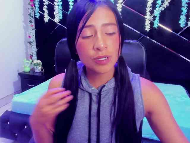 SharlotRodriguez webcam