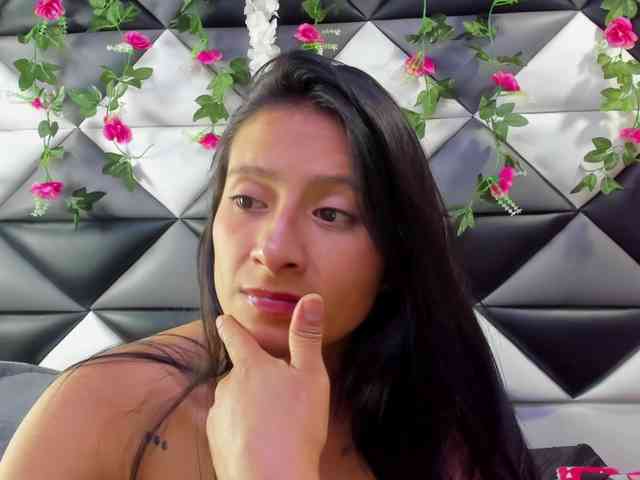 SharlotRodriguez webcam