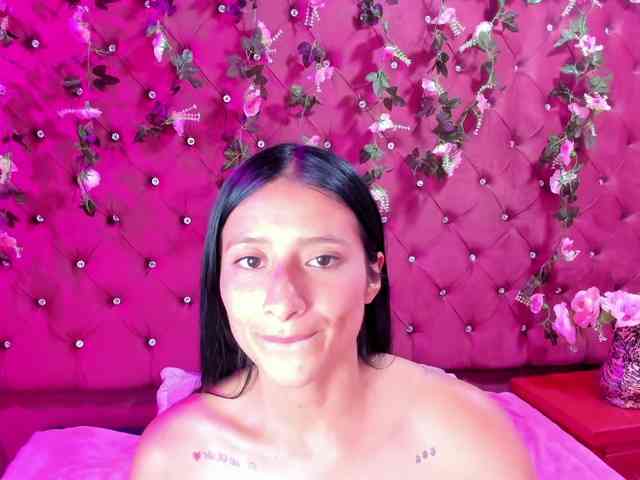SharlotRodriguez Live Webcam on BongaCams