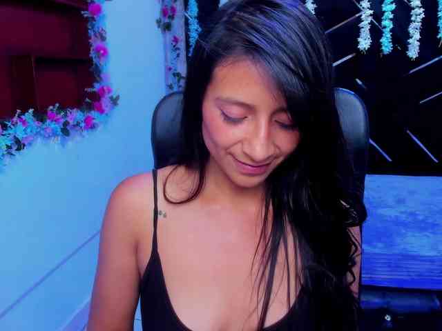 SharlotRodriguez webcam