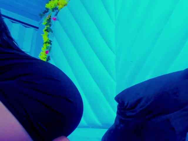 SharlotRodriguez webcam