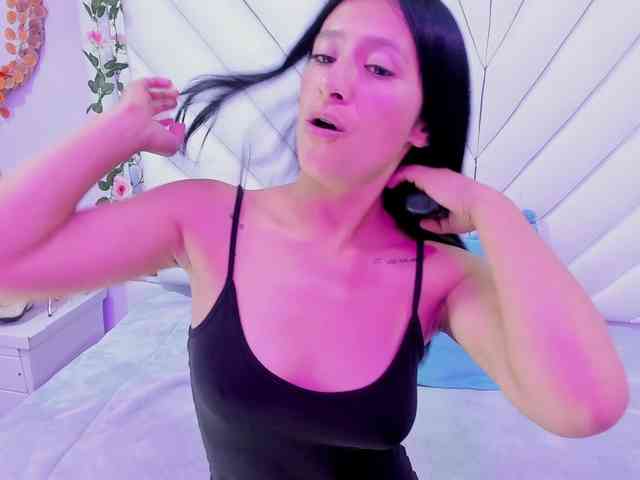 SharlotRodriguez webcam