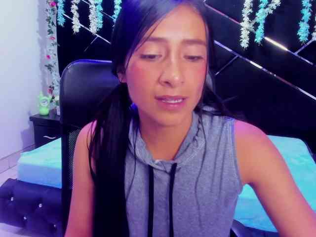 SharlotRodriguez webcam