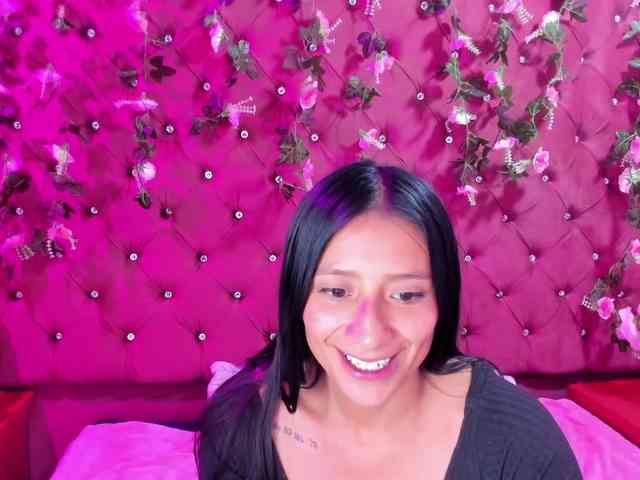 SharlotRodriguez webcam