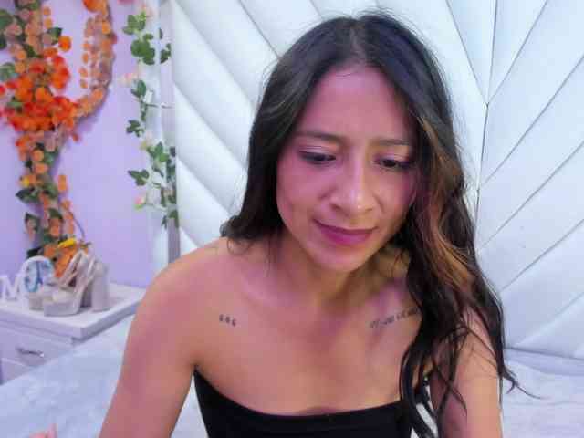 SharlotRodriguez webcam