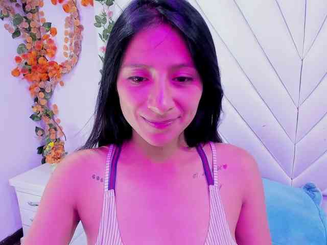 SharlotRodriguez webcam