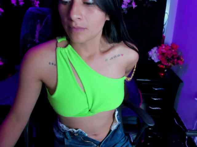 SharlotRodriguez webcam