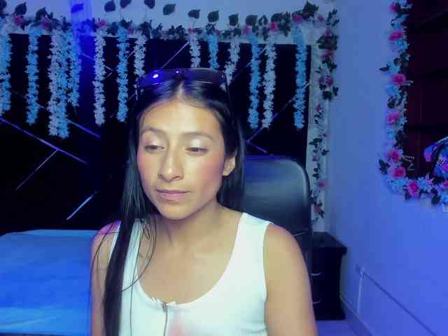 SharlotRodriguez webcam