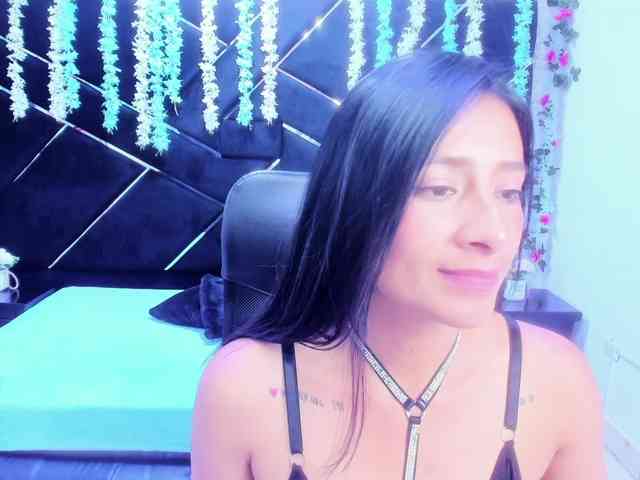 SharlotRodriguez webcam