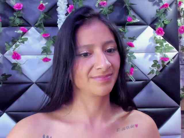 SharlotRodriguez webcam