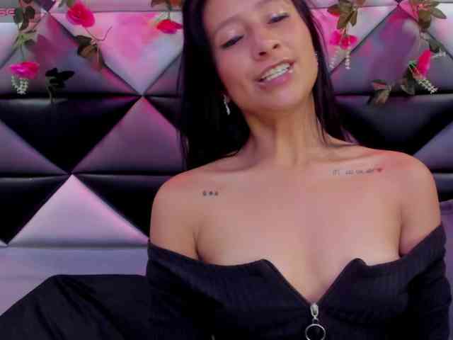 SharlotRodriguez webcam