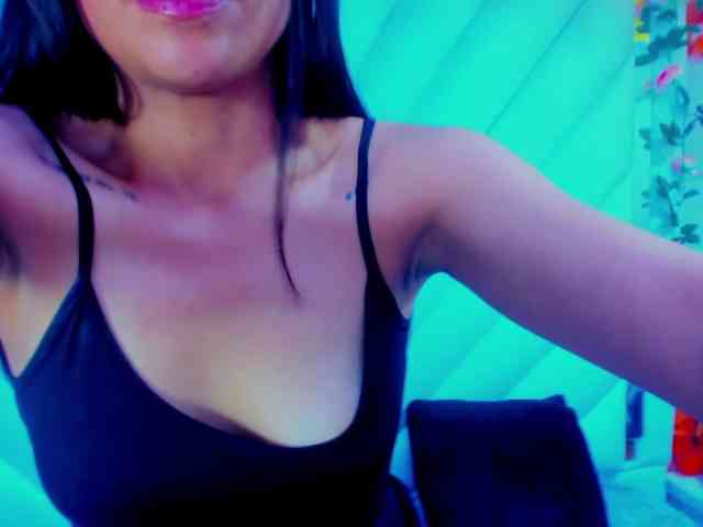 SharlotRodriguez webcam