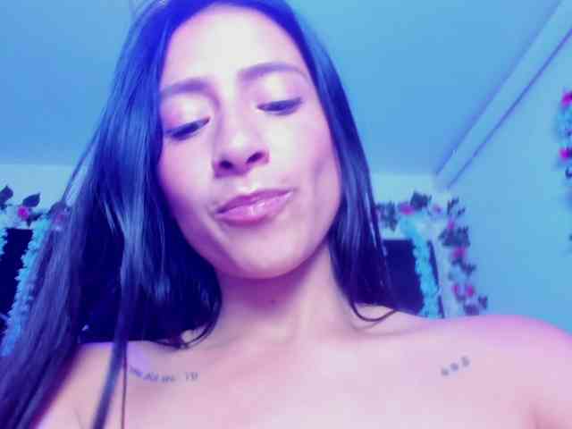 SharlotRodriguez webcam