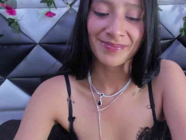 SharlotRodriguez webcam