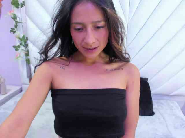 SharlotRodriguez webcam